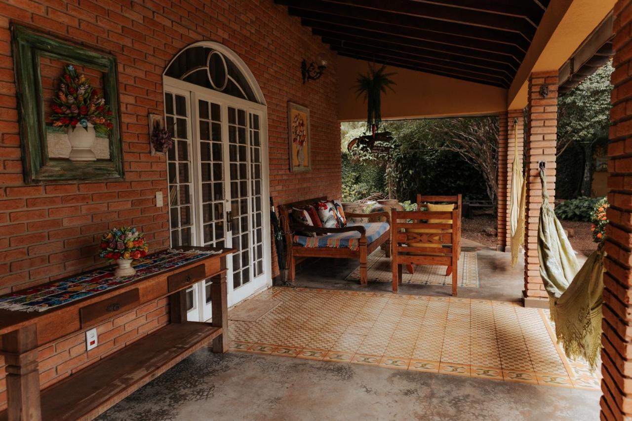 Hotel Pousada Chalé das Flores Sertãozinho Exterior foto