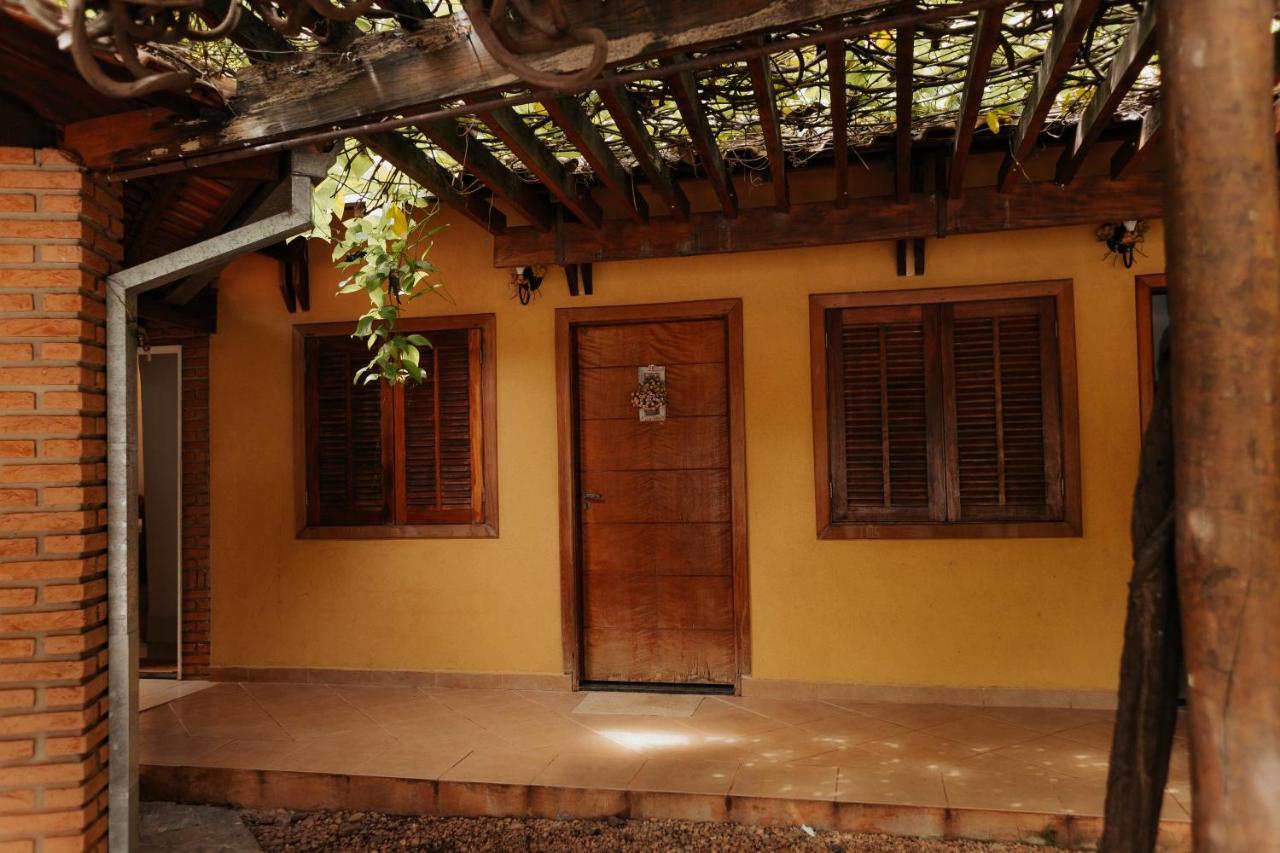 Hotel Pousada Chalé das Flores Sertãozinho Exterior foto